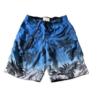 Y2K Aeropostale Men's Blue Leaf Print Swim Trunks Size Medium